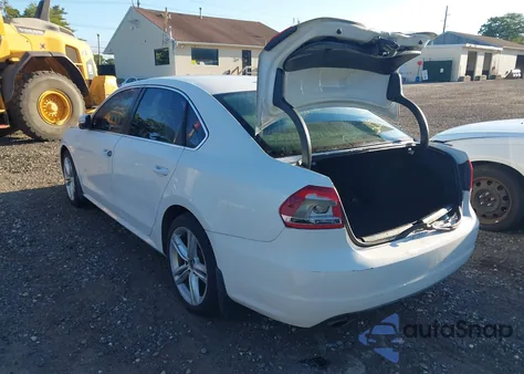 2014 Volkswagen Passat 1.8T Se z USA, uszkodzony, nr VIN 1VWBS7A33EC044839